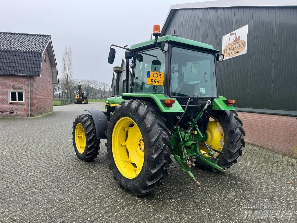 John Deere 2850 Tractores