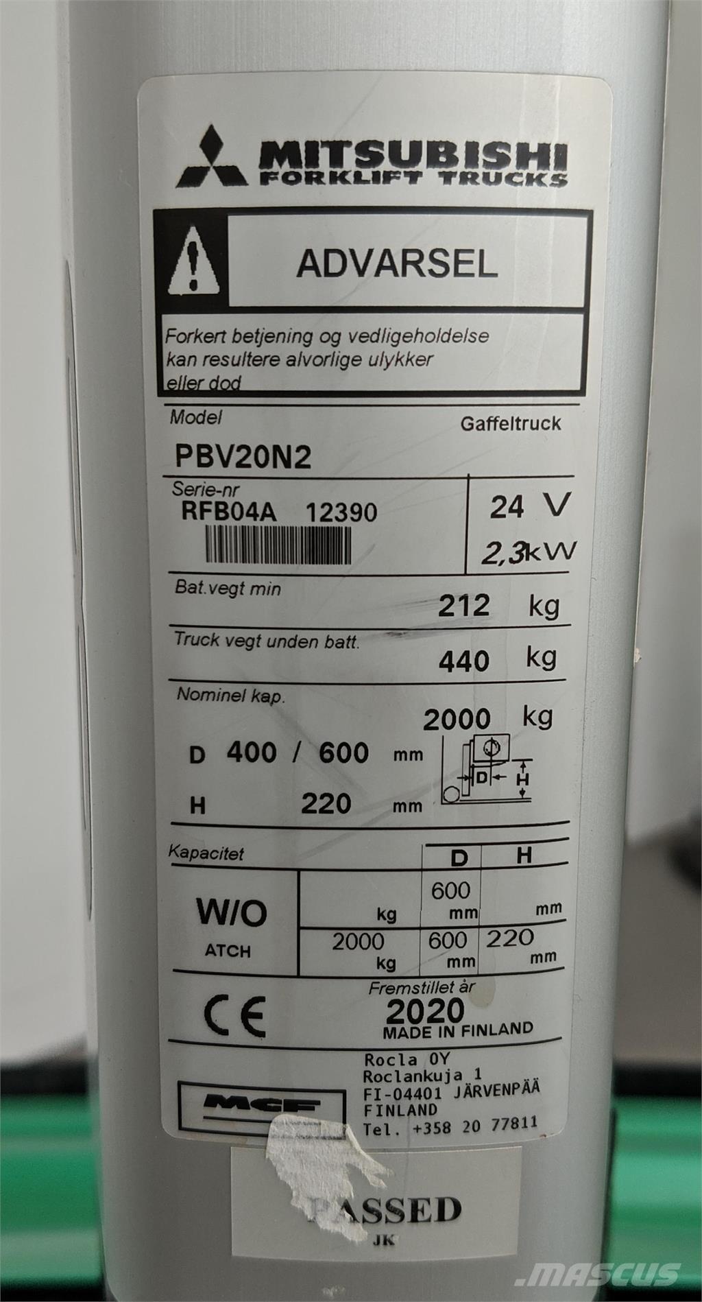 Mitsubishi PBV20N2 Camión con plataforma