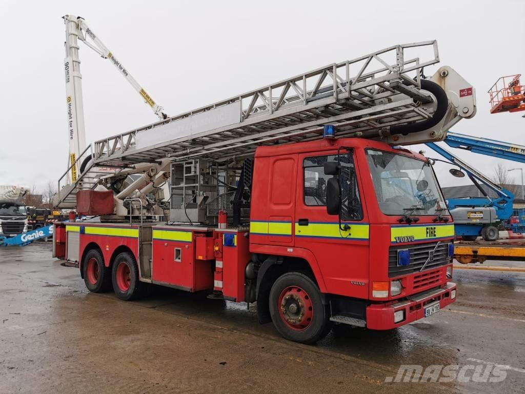 Bronto 28-2-T1 Plataformas sobre camión