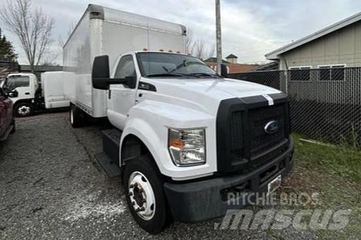 Ford F 650 Camiones con caja de remolque