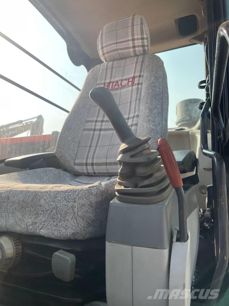 Hitachi ZX 130 Excavadoras sobre orugas