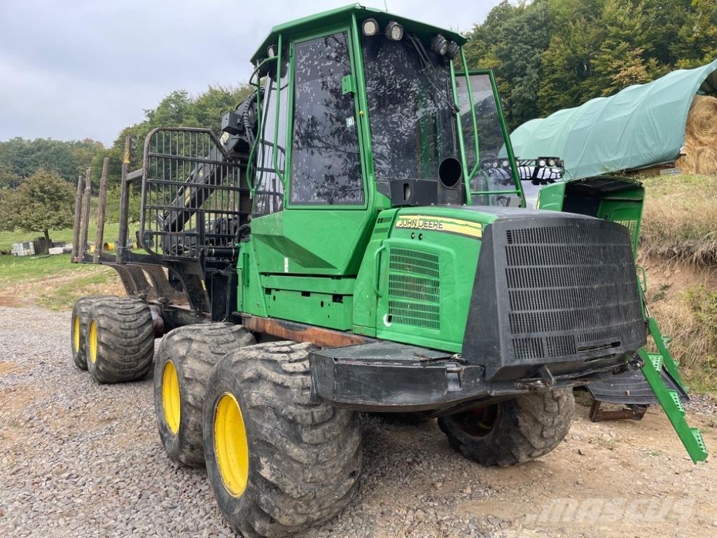 John Deere 1010 E Transportadoras
