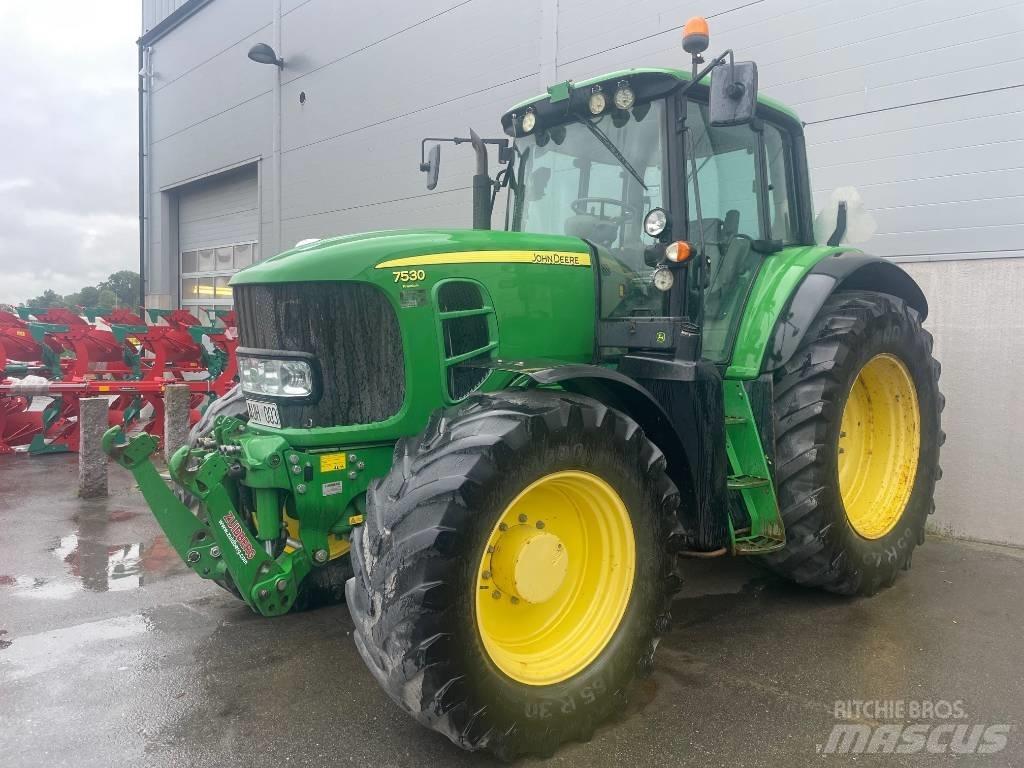 John Deere 7530 Tractores