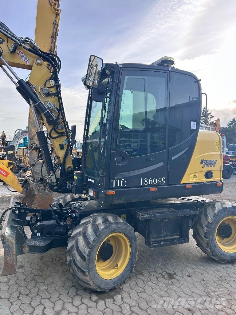 Yanmar B 75 W Excavadoras de ruedas