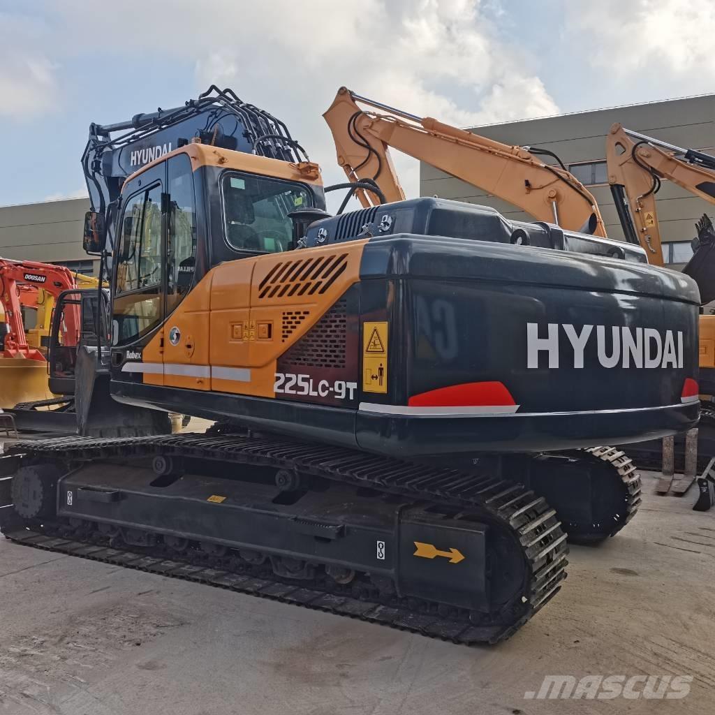 Hyundai 225LC-9T Excavadoras sobre orugas