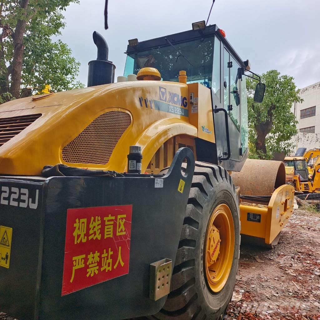 XCMG XS 223 J Rodillos de un solo tambor