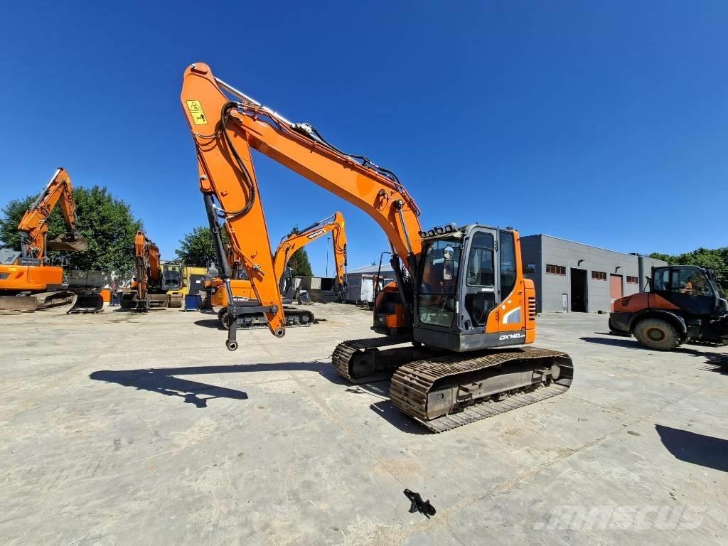 Doosan DX 140 LCR Excavadoras sobre orugas