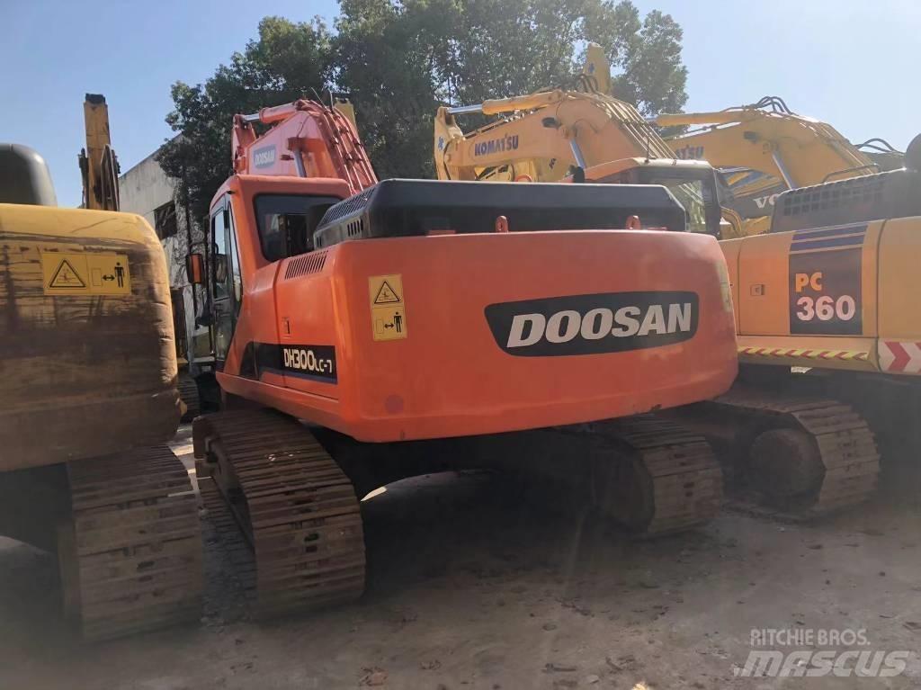 Doosan 225 LC Excavadoras sobre orugas