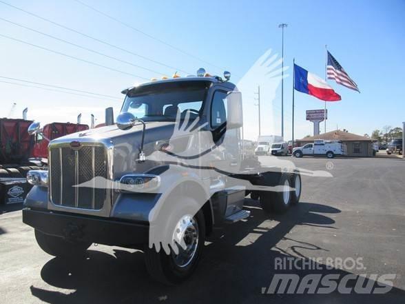 Peterbilt 567 Camiones tractor