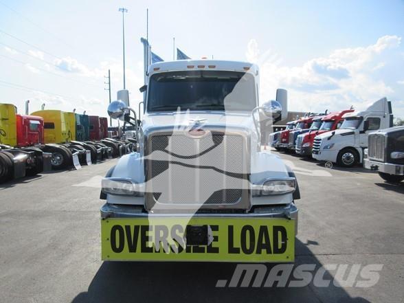 Peterbilt 567 Camiones tractor