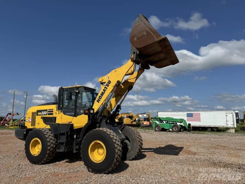 Komatsu WA 320 Cargadoras sobre ruedas