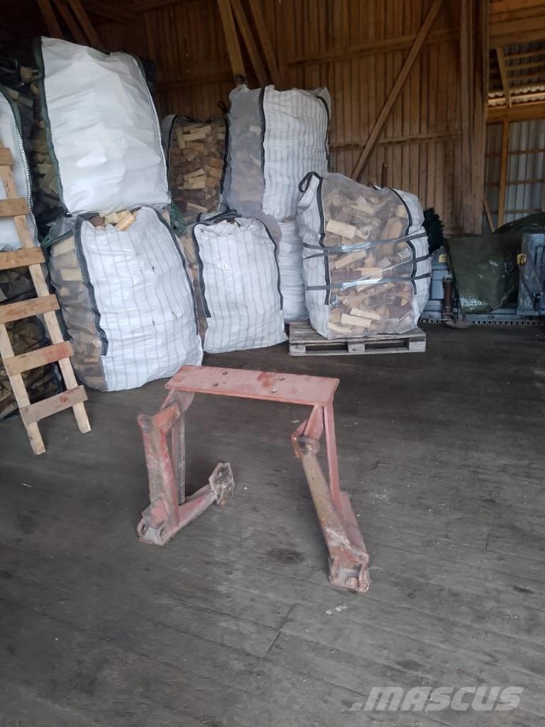 Ålö Pikavik 2030 Cargadoras y excavadoras frontales