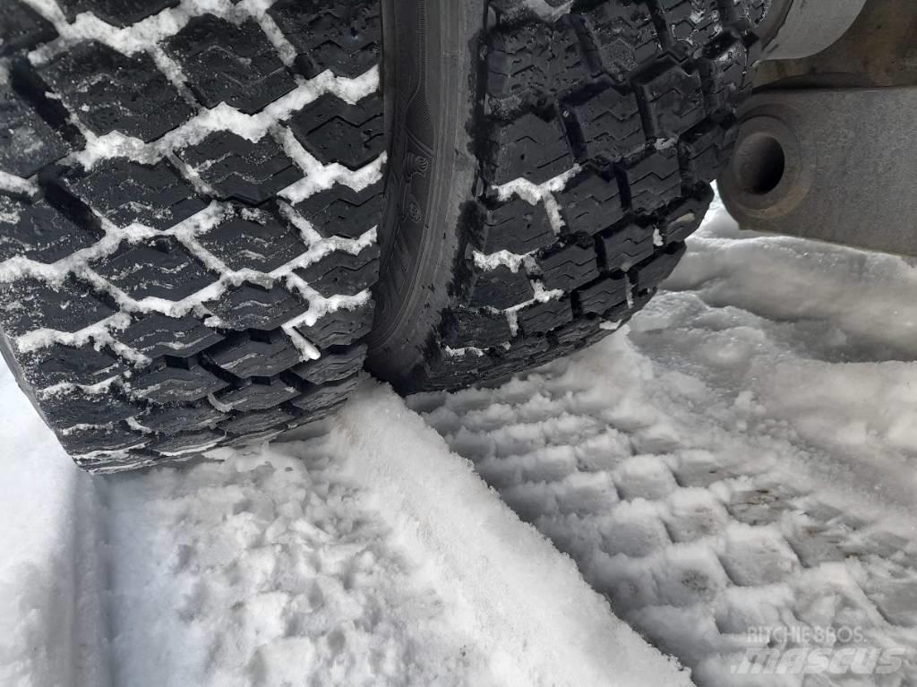 Mercedes-Benz Atego Camiones con caja de remolque