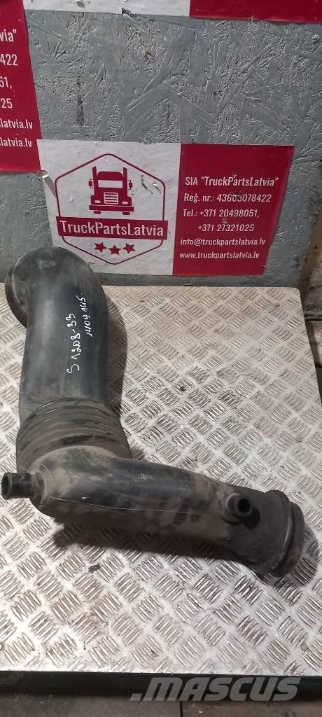 Scania 94 D.  1409145 Cabinas