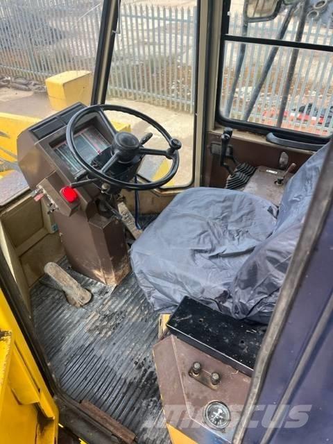 Komatsu WA 600-1 Cargadoras sobre ruedas