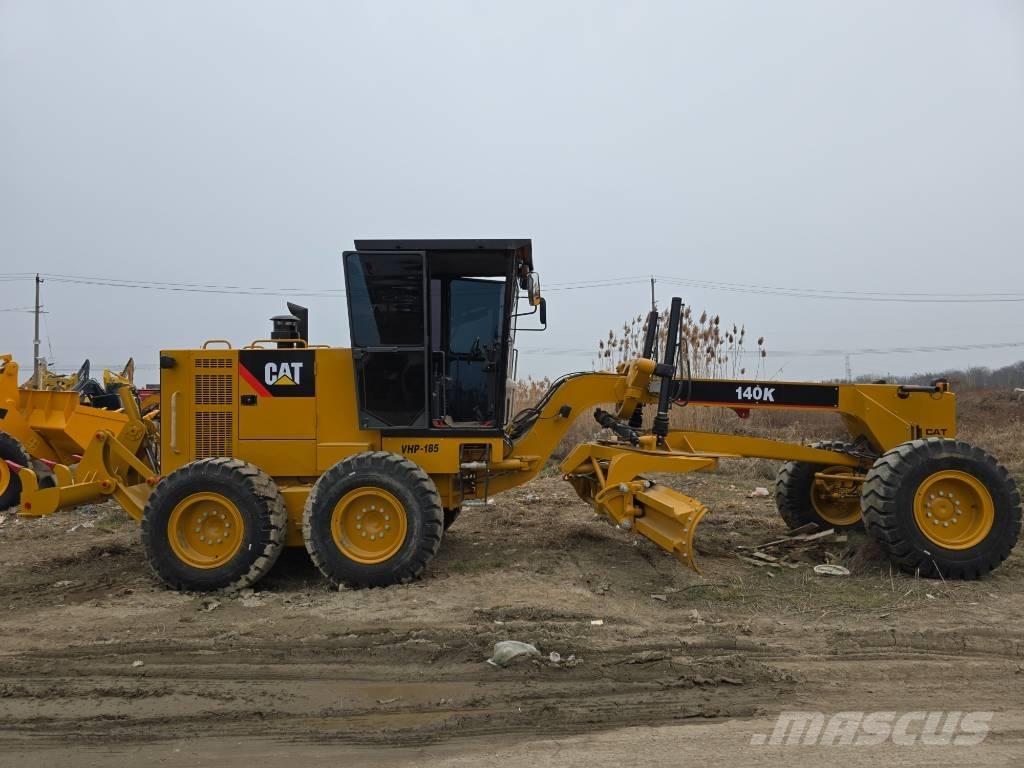 CAT 140K Niveladoras