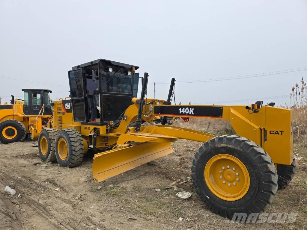 CAT 140K Niveladoras