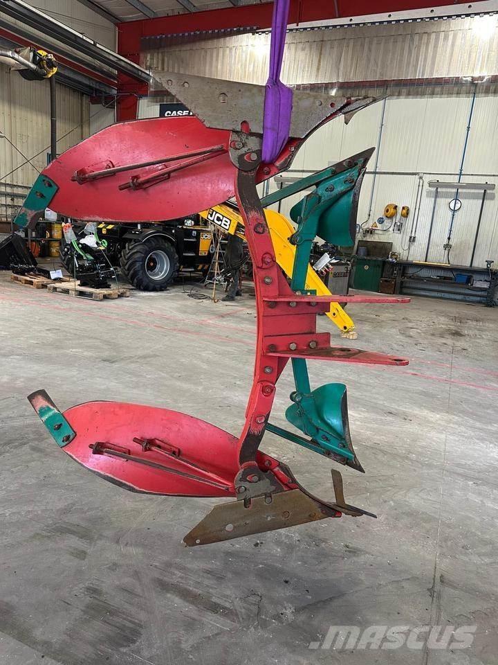 Kverneland LO / LB Arados reversibles