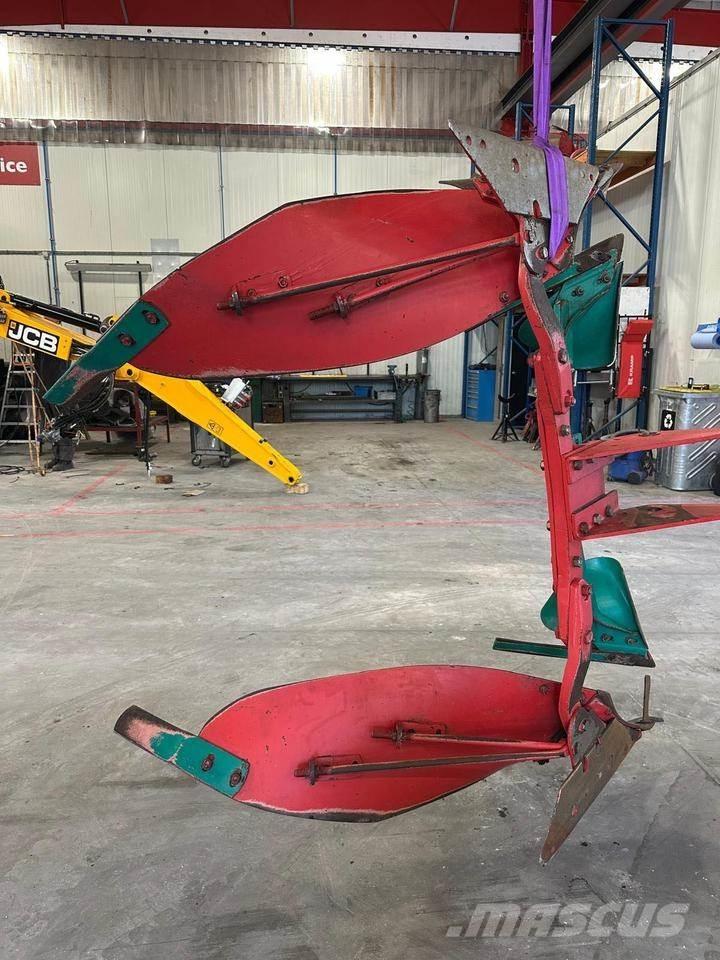 Kverneland LO / LB Arados reversibles