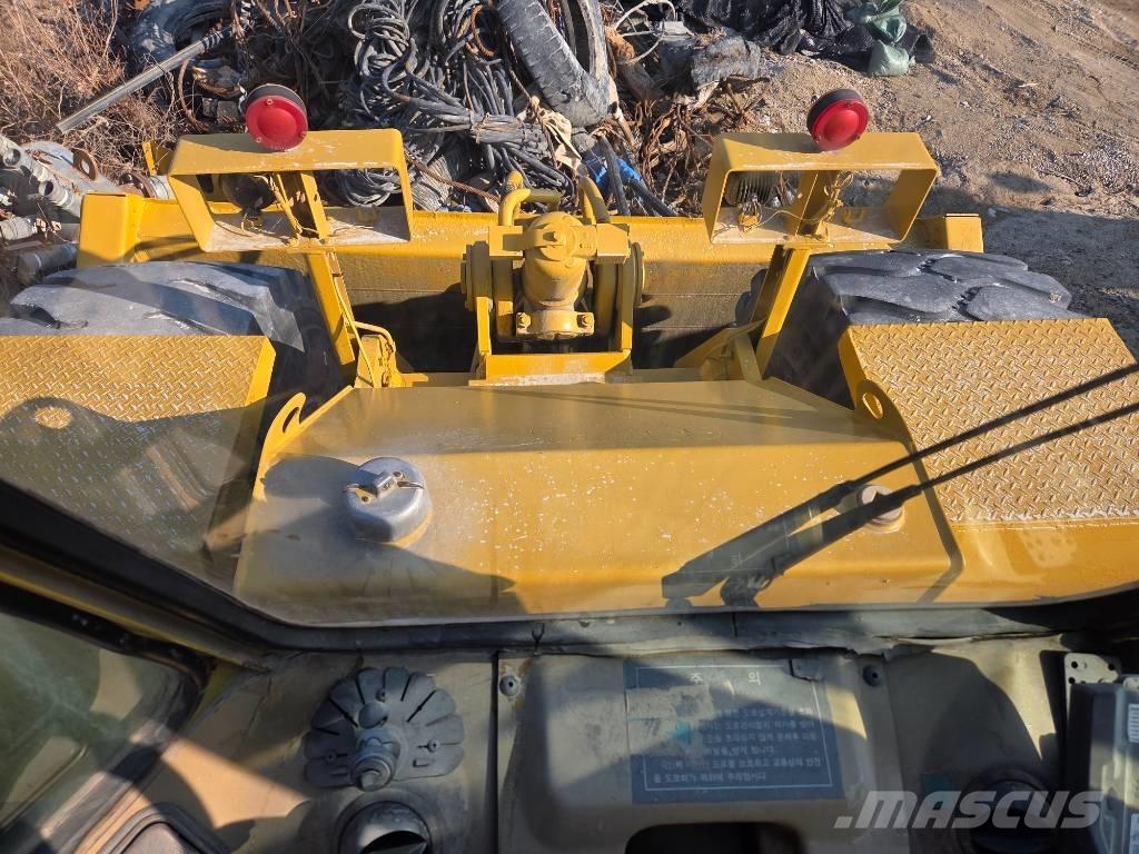 CAT 824c Buldozer sobre ruedas