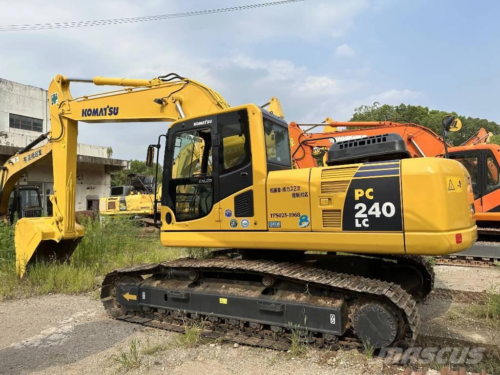 Komatsu PC240-8 Excavadoras sobre orugas