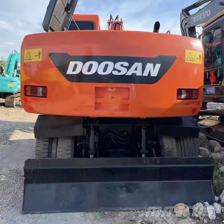 Doosan DX150W-9C Excavadoras de ruedas