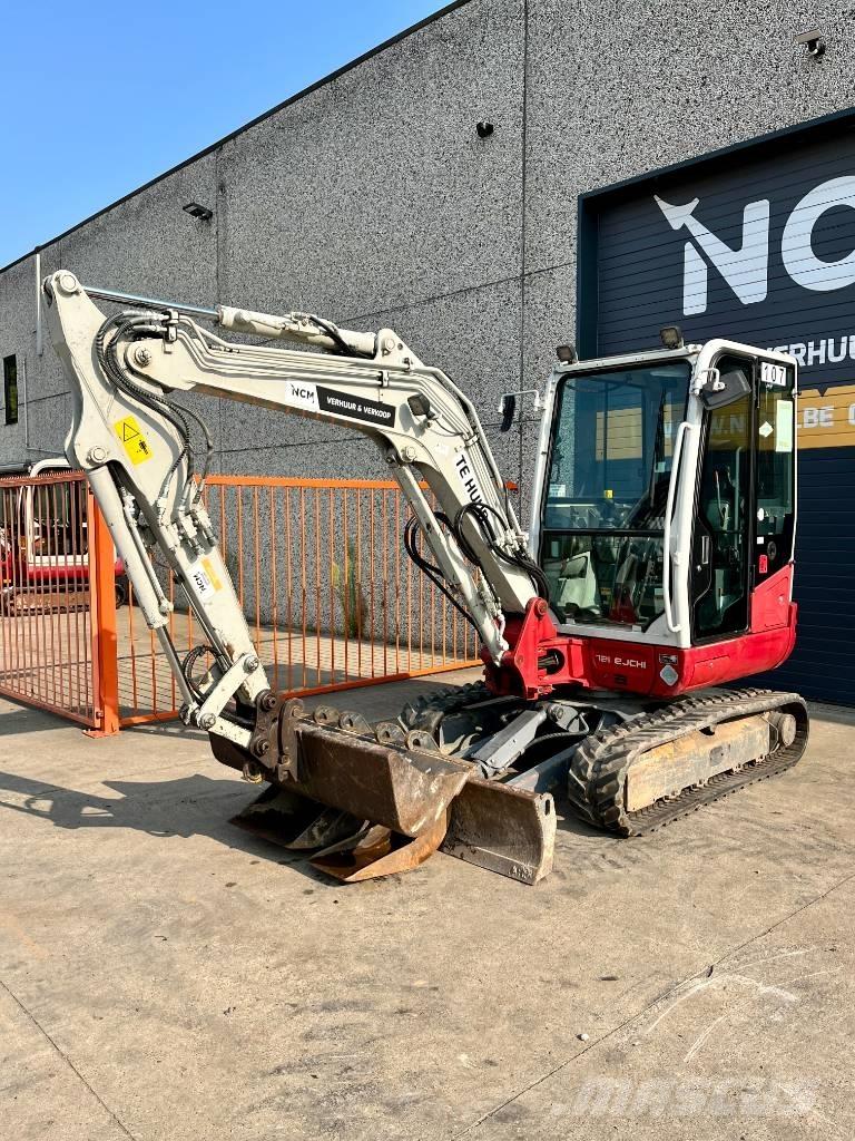 Takeuchi TB 235 Miniexcavadoras