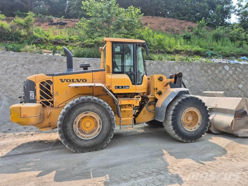 Volvo L 120 F Cargadoras sobre ruedas