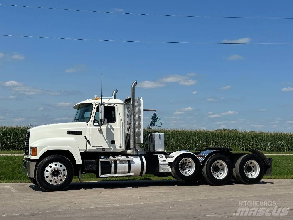 Mack Pinnacle CH613 Camiones tractor