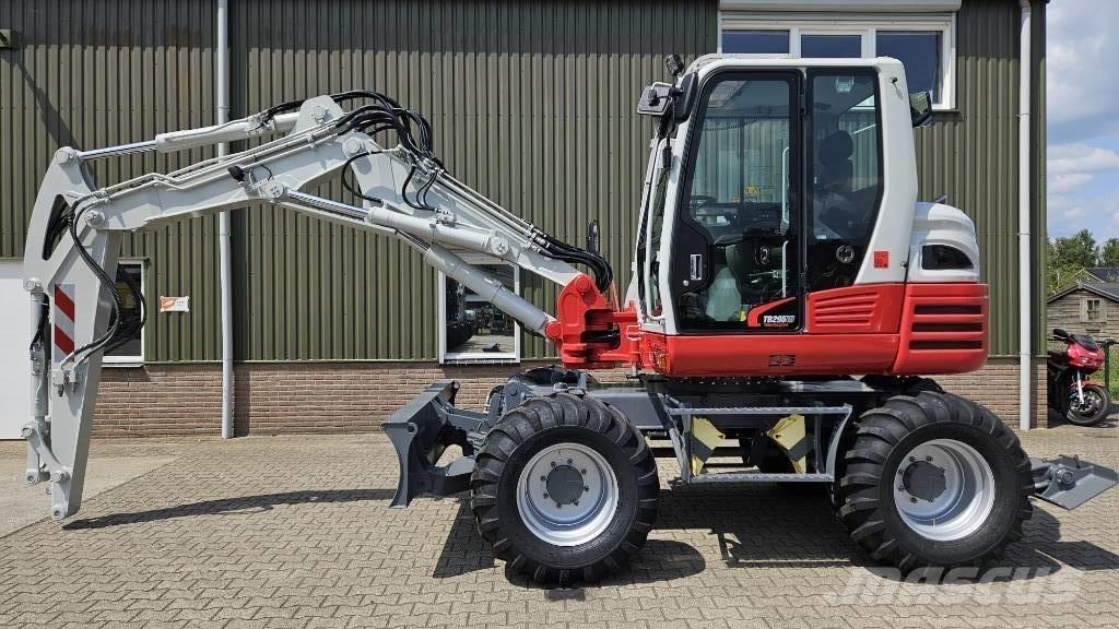 Takeuchi TB295W Excavadoras de ruedas