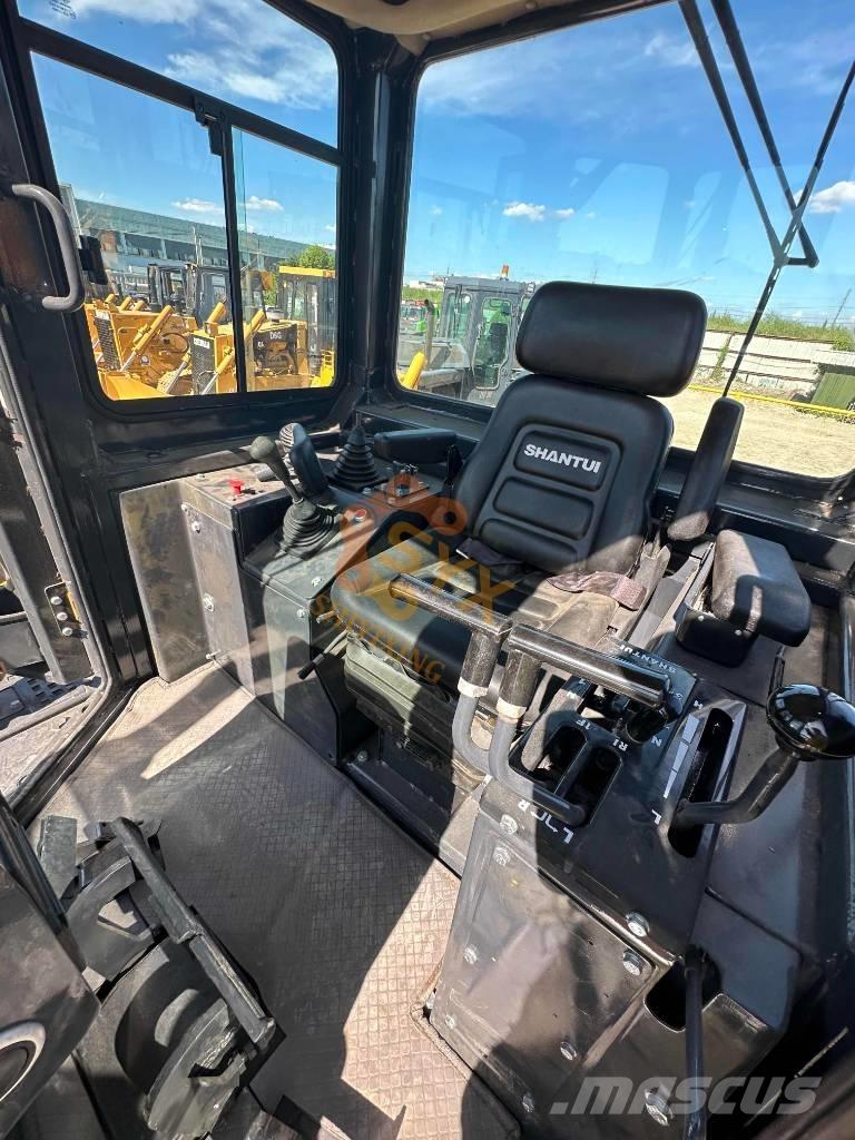 Shantui SD 22 F Buldozer sobre oruga