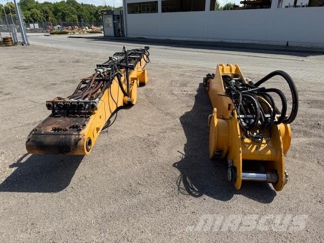 Liebherr LH 26 ARMS Plataformas y cucharones