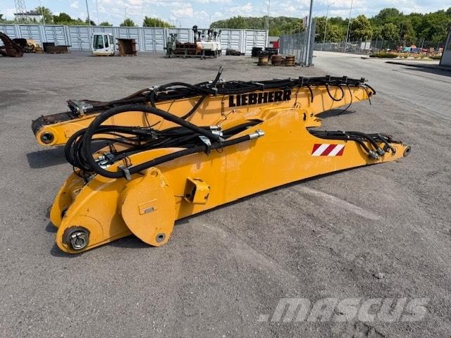 Liebherr LH 26 ARMS Plataformas y cucharones