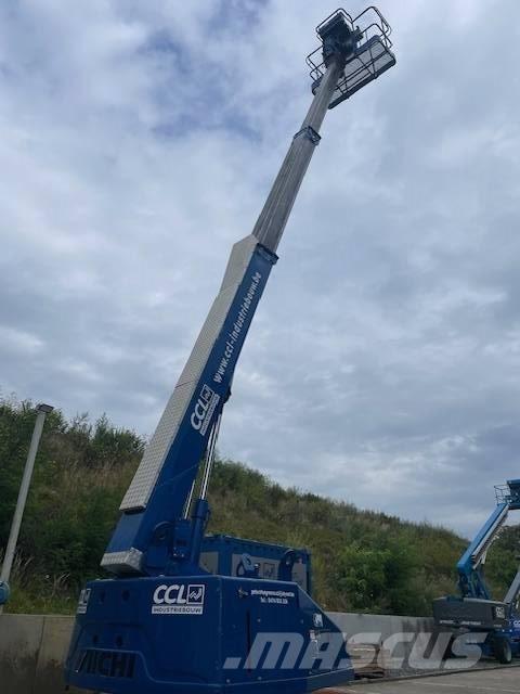 Aichi SR 12 B Plataformas con brazo de elevación telescópico