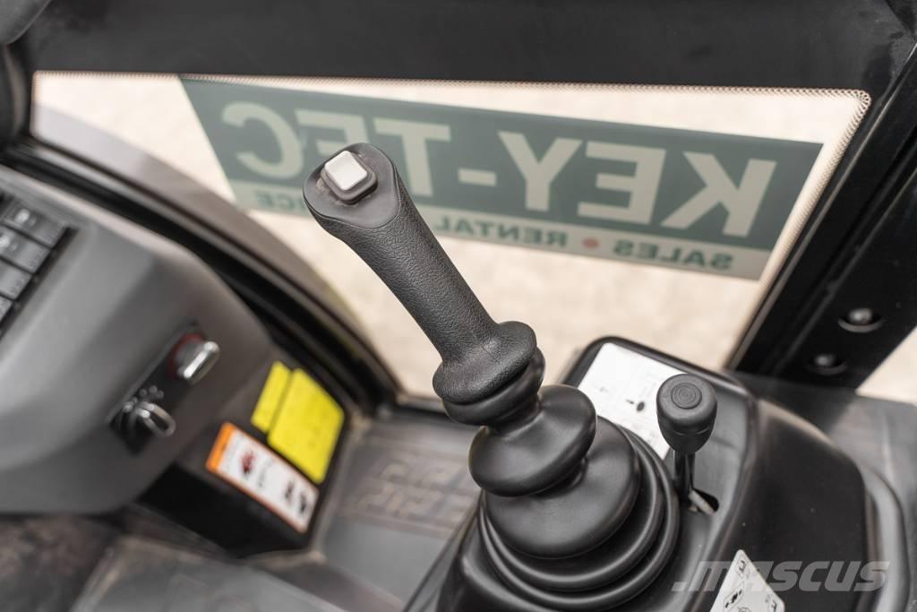 Manitou MC 30-4 Camiones diesel