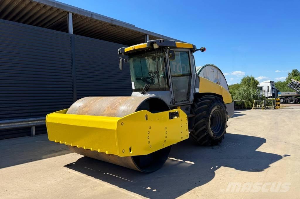 Dynapac CA3500D Rodillos de un solo tambor