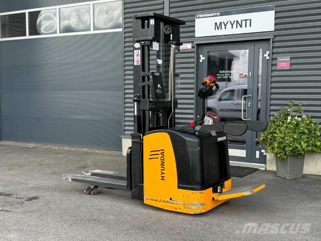 Hyundai 15ESR Apiladoras eléctricos