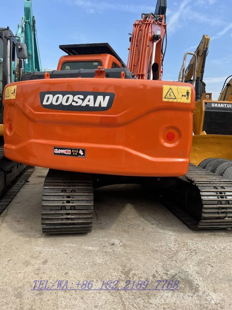 Doosan DX140 Excavadoras sobre orugas