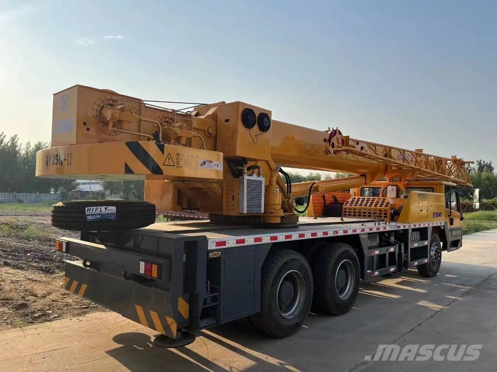 XCMG QY25K-II Montacargas y elevadores de material