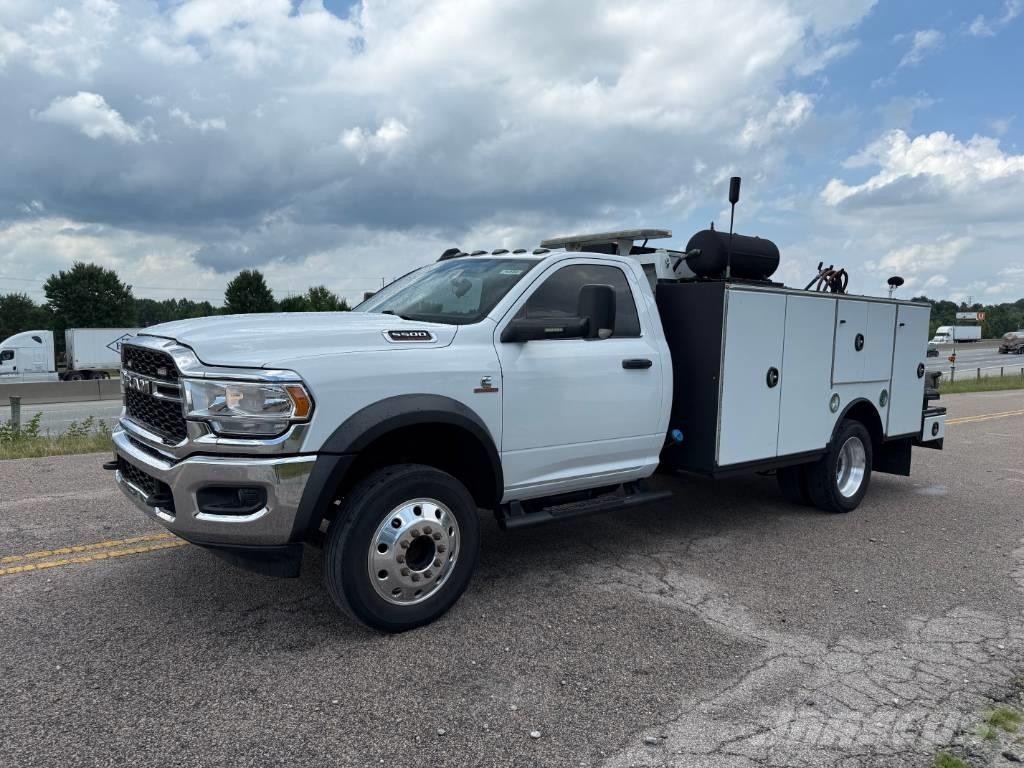 RAM 5500 TRADESMAN Vehículos municipales multiusos