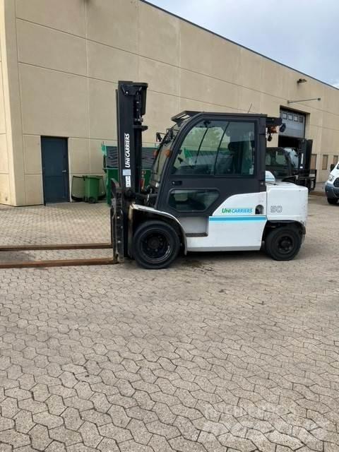 UniCarriers GX50 Camiones diesel