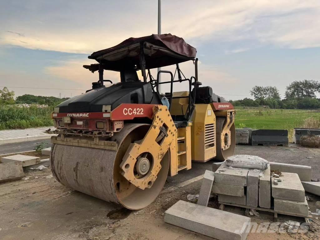 Dynapac CC 422 Rodillos de doble tambor