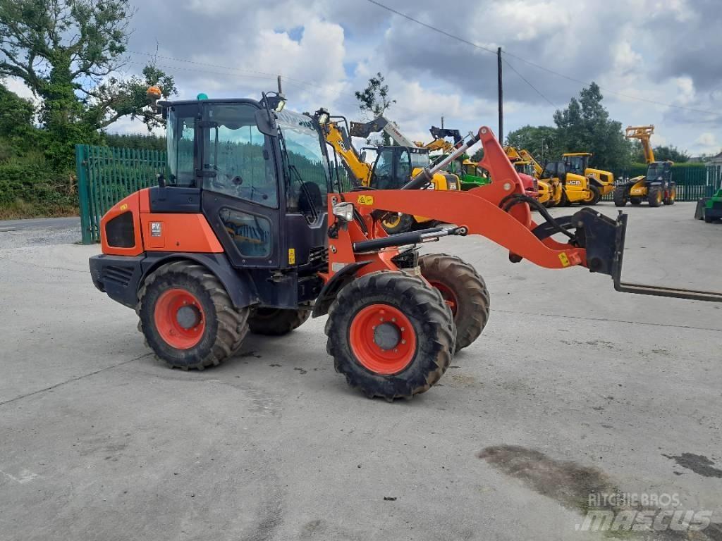 Kubota R 085 Cargadoras sobre ruedas