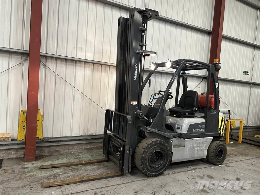 Nissan U1D2A20LQ Camiones LPG