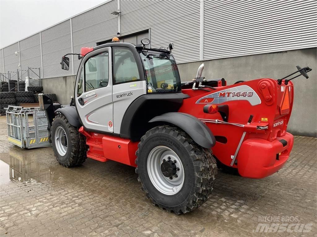 Manitou MT1440A Carretillas telescópicas