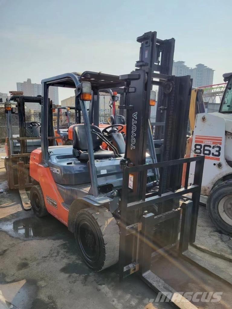 Toyota FD 30 8f Camiones diesel