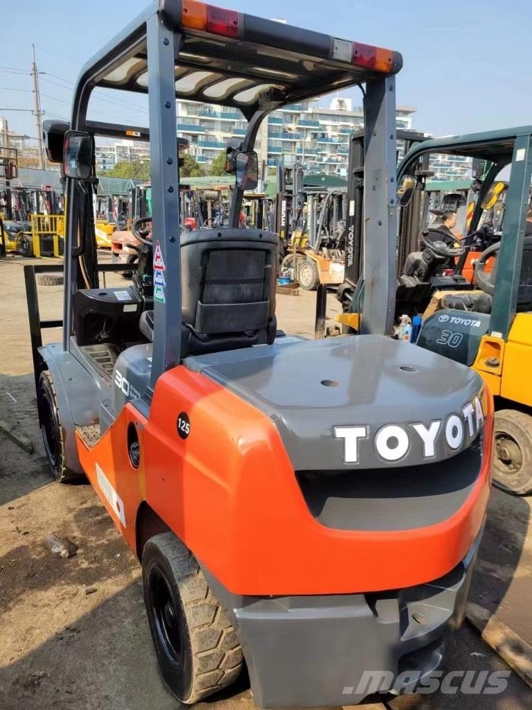 Toyota FD 30 8f Camiones diesel