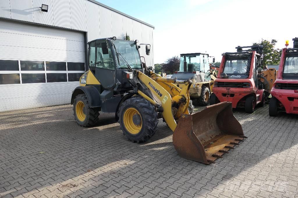 Komatsu WA 100 M-5 Cargadoras sobre ruedas