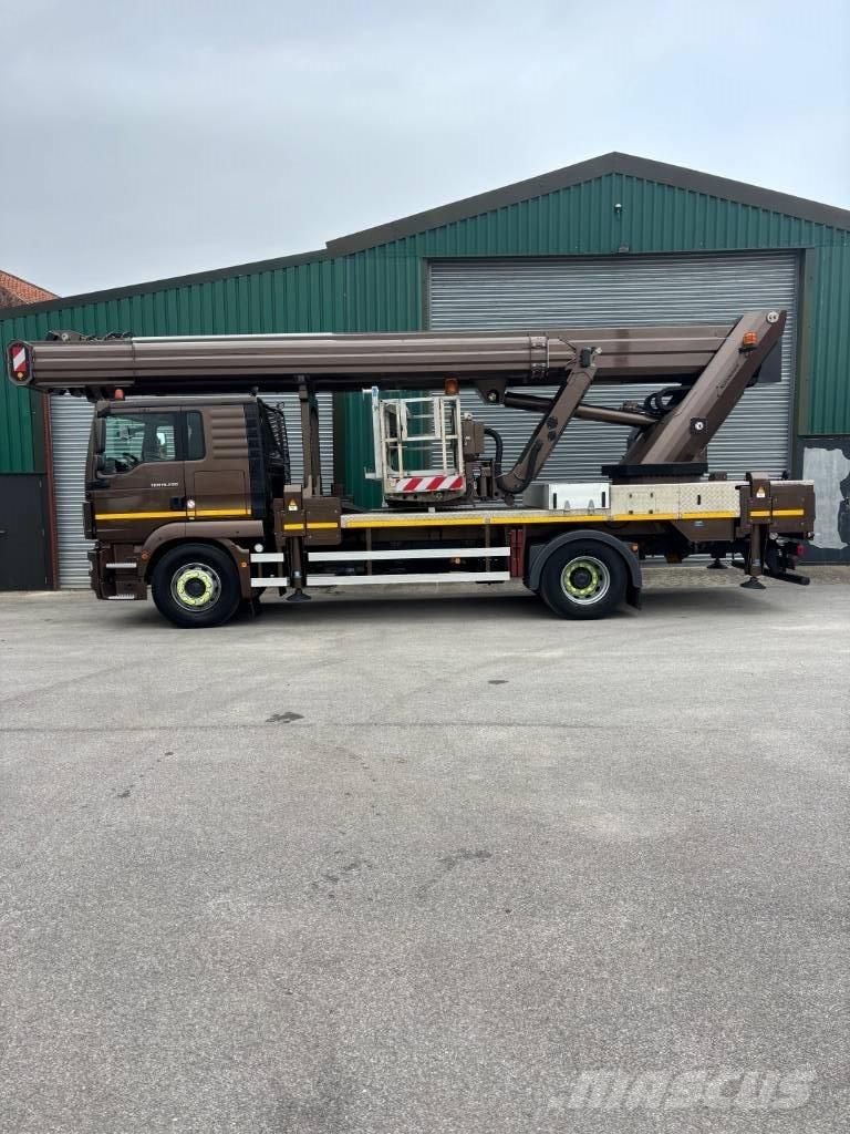 Ruthmann T380 Plataformas sobre camión