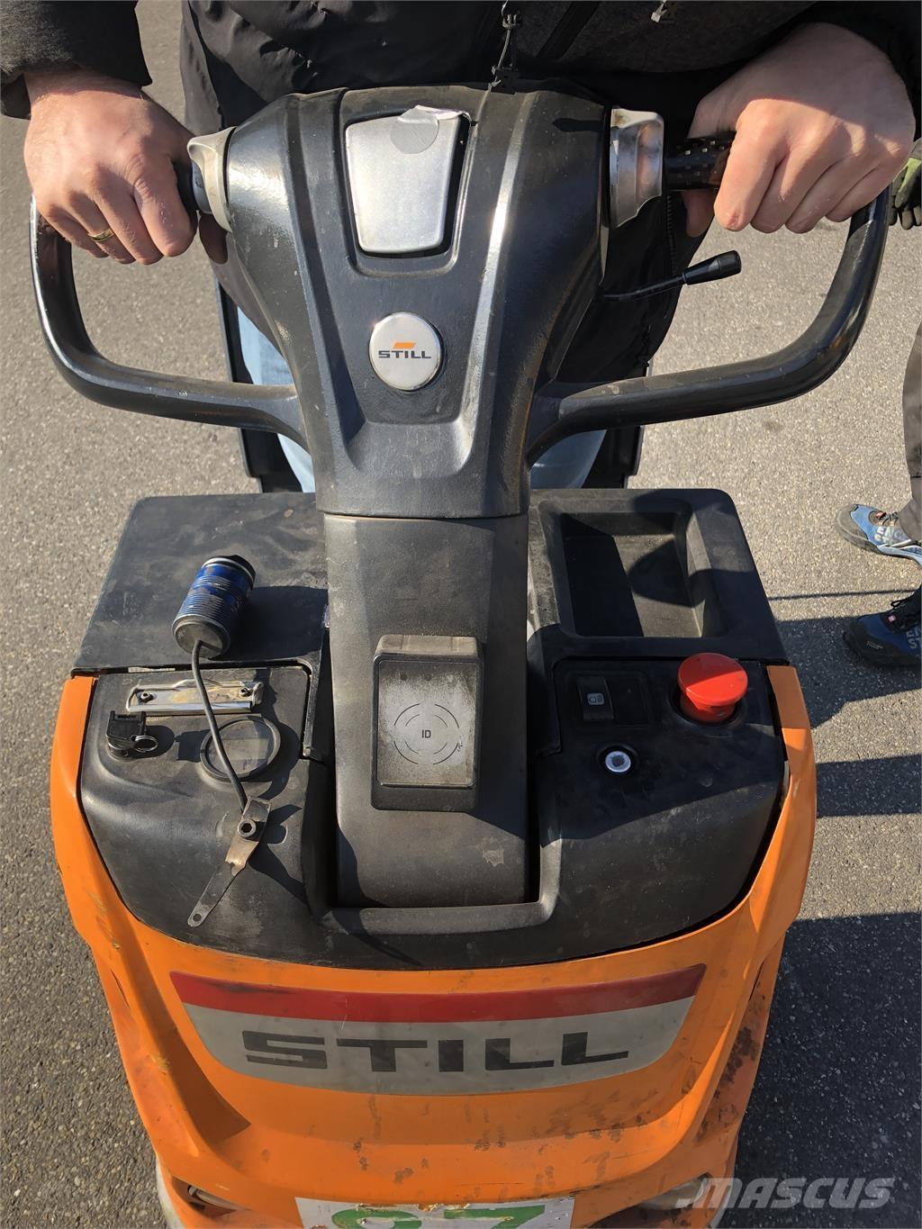 Still LTX20 Camiones con grúa